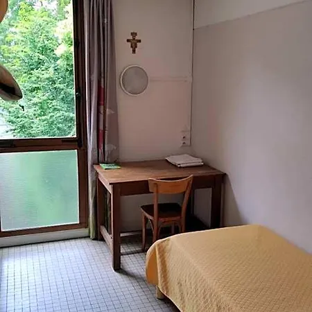 Hotel Maison D'accueil Franciscaine Les Ulis